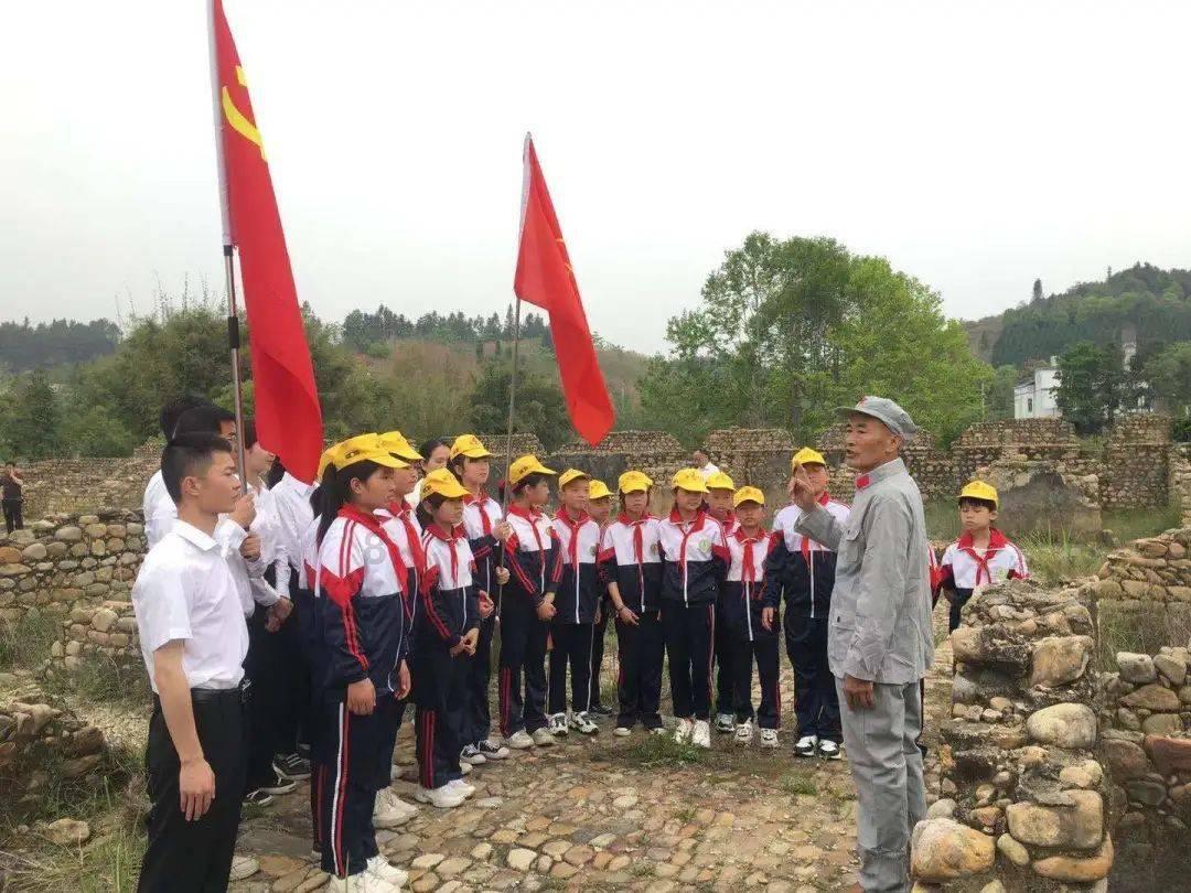 臭屁虫吃吃吃